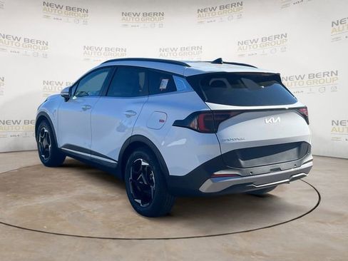 New 2026 Kia Sportage EX w/ EX Panorama Roof Package FWD image 3