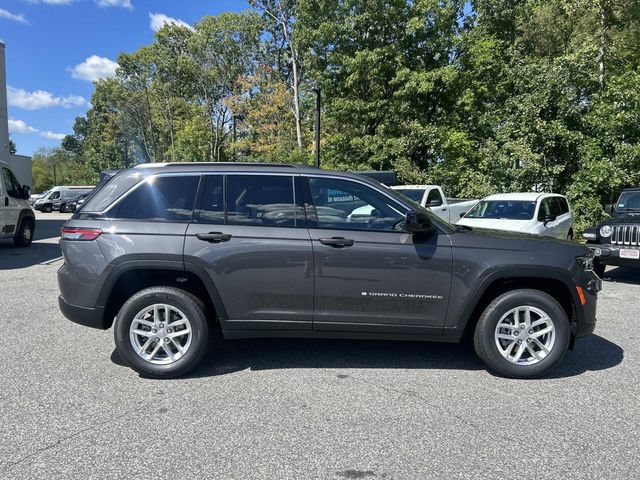 New 2026 Jeep Grand Cherokee Laredo X AWD/4WD image 2