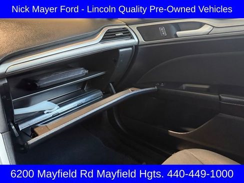 Used 2020 Ford Fusion SE image 19