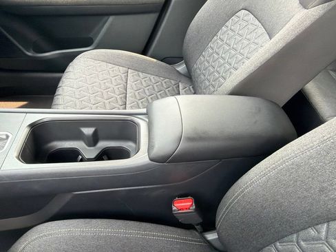 Certified 2025 Nissan Kicks SV FWD image 13