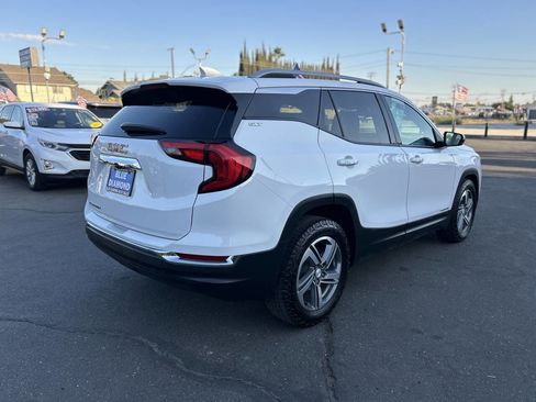 Used 2020 GMC Terrain SLT image 7