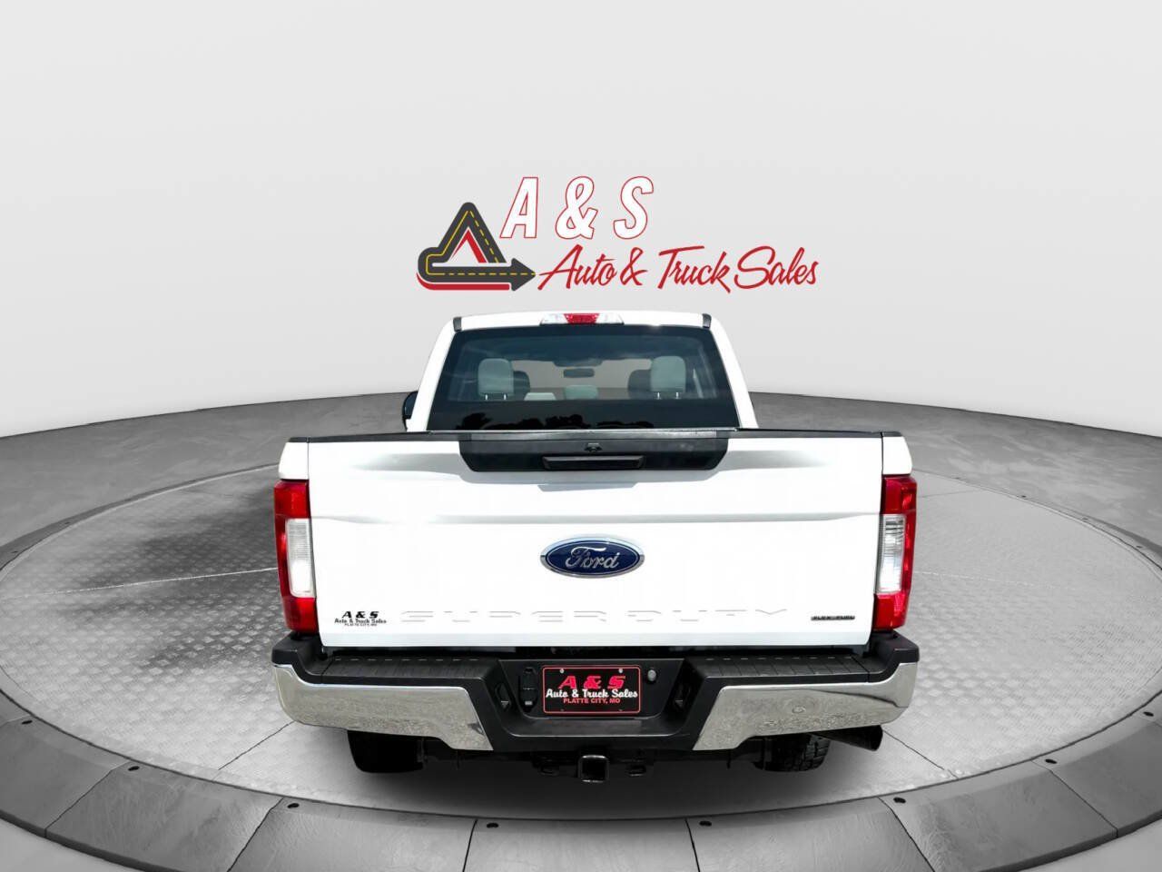 Used 2019 Ford F250 XL w/ Power Equipment Group AWD/4WD image 5