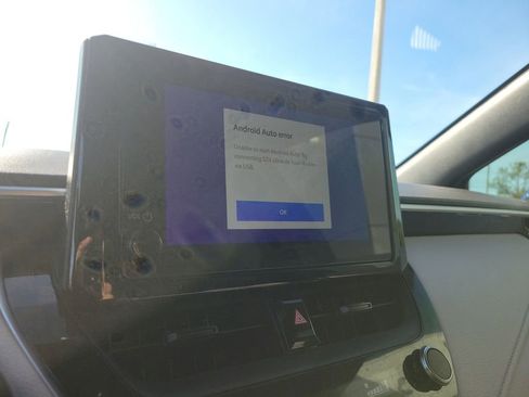 Used 2024 Toyota Corolla SE image 19