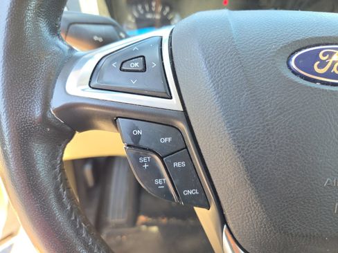 Used 2013 Ford Fusion SE FWD image 17
