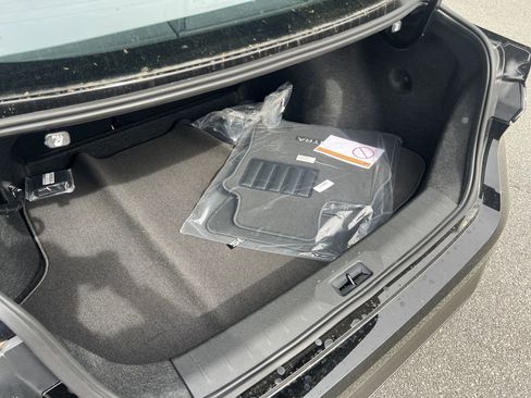 New 2026 Nissan Sentra SV FWD image 18