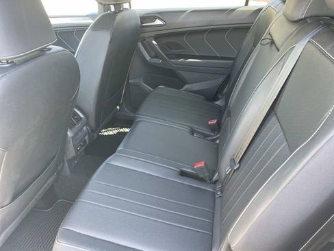 Used 2023 Volkswagen Tiguan SE R-Line image 24