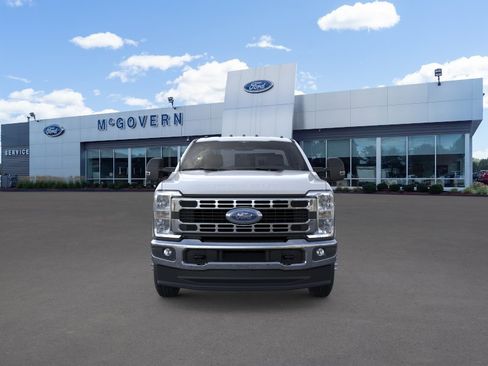 New 2026 Ford F350 XL w/ XL Chrome Package AWD/4WD image 7