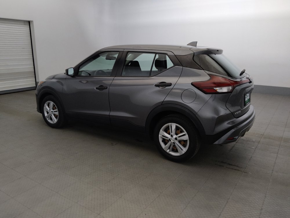 Used 2021 Nissan Kicks S FWD image 3