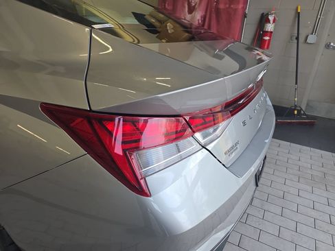 Used 2021 Hyundai Elantra Limited w/ Cargo Package FWD image 35