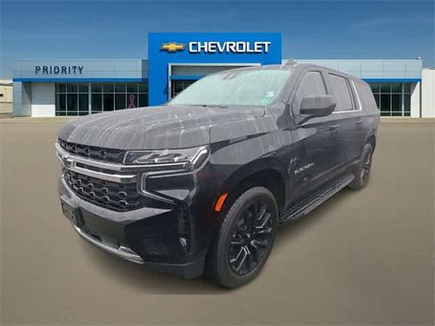 Certified 2024 Chevrolet Suburban LS image 1