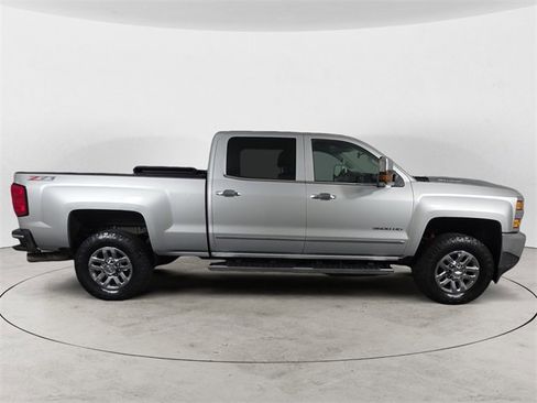 Used 2017 Chevrolet Silverado 3500 LTZ w/ Duramax Plus Package image 6
