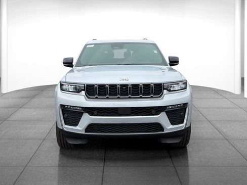 New 2026 Jeep Grand Cherokee L Limited image 2