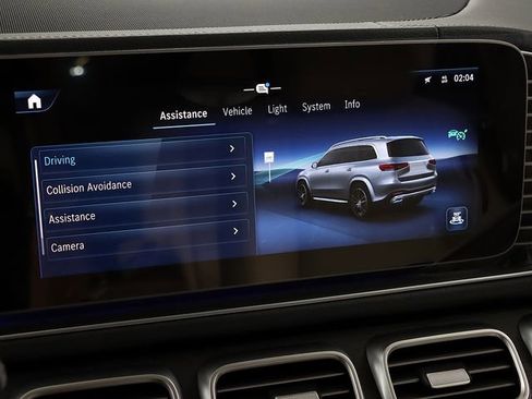 Used 2026 Mercedes-Benz GLS 450 4MATIC image 19