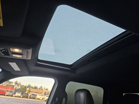 Used 2016 RAM 1500 Limited image 17