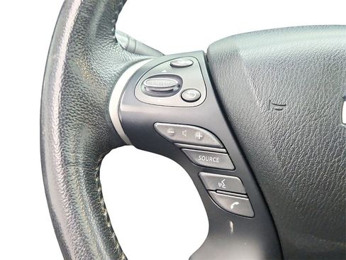 Used 2017 Nissan Pathfinder Platinum image 37