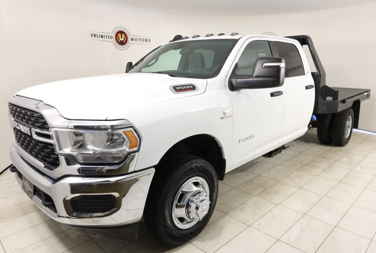 Used 2024 RAM 3500 SLT w/ Quick Order Package 2YG SLT AWD/4WD image 5