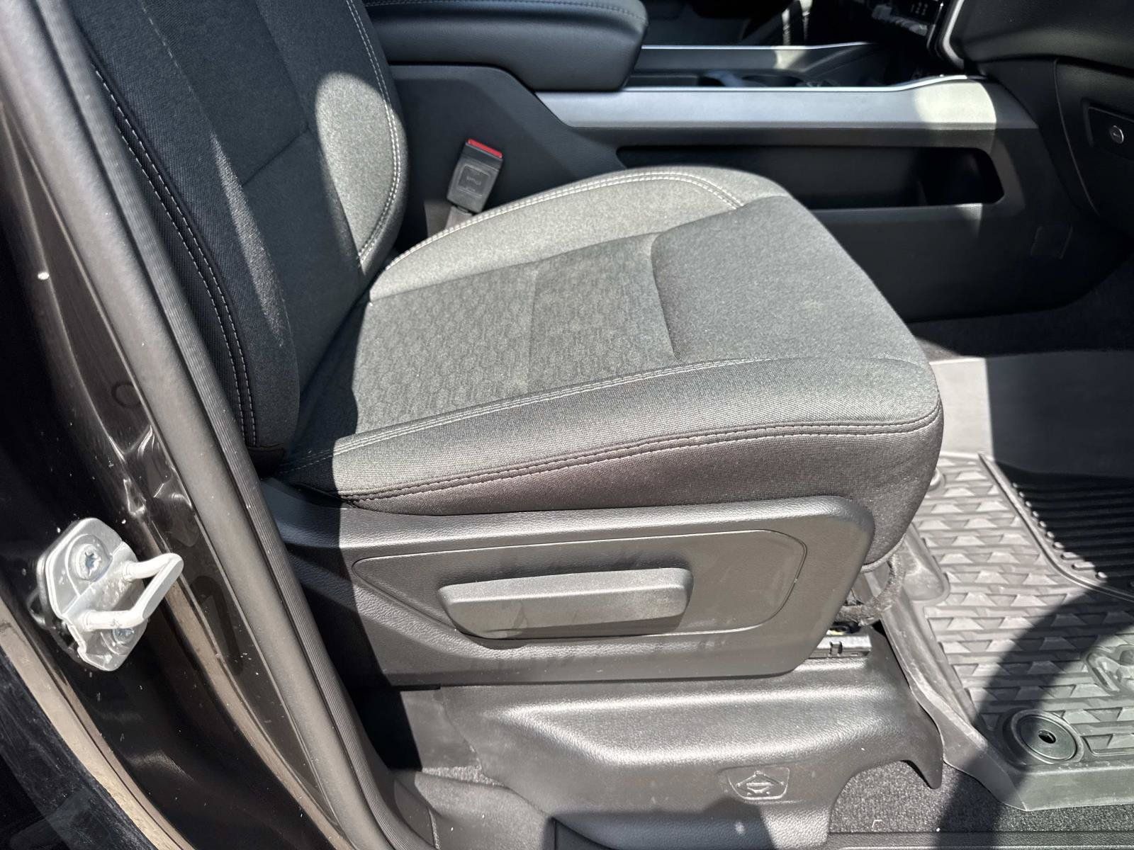 Used 2025 RAM 1500 Big Horn AWD/4WD image 11