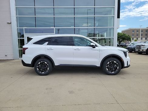New 2026 Kia Sorento S AWD/4WD image 4