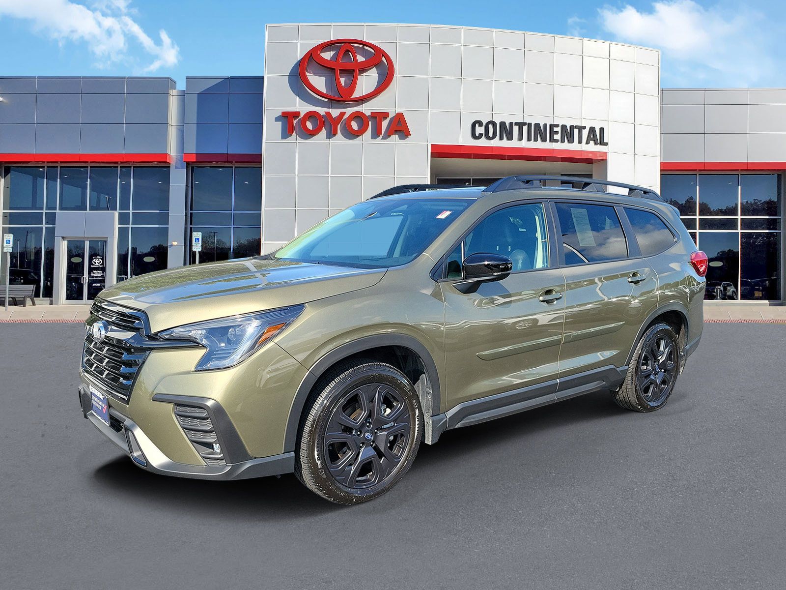 Used 2025 Subaru Ascent Bronze Edition w/ Onyx Package AWD/4WD image 3