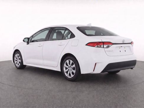 Used 2023 Toyota Corolla LE FWD image 3