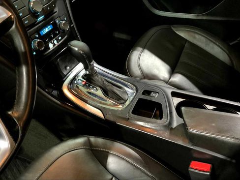 Used 2013 Buick Regal Premium image 17