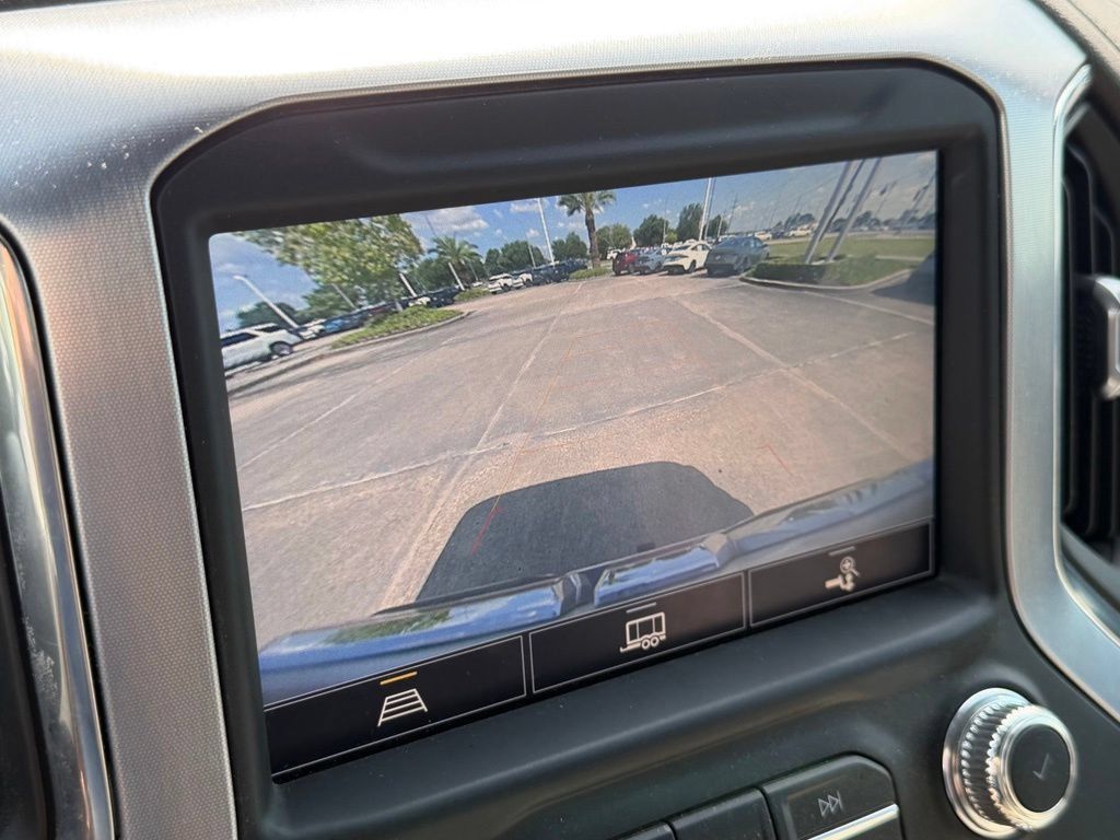Used 2021 GMC Sierra 1500 SLT AWD/4WD image 17