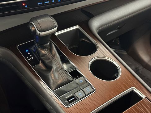 Used 2021 Toyota Sienna XLE image 32