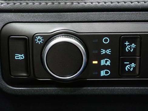 Used 2025 Ford Mustang GT Premium image 14