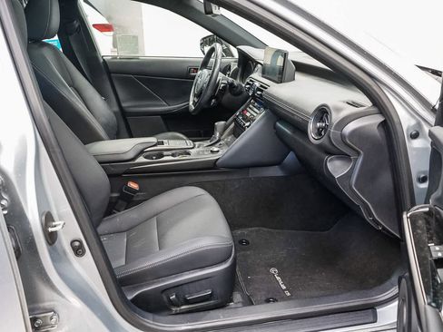 Used 2023 Lexus IS 300 w/ Comfort Package image 17