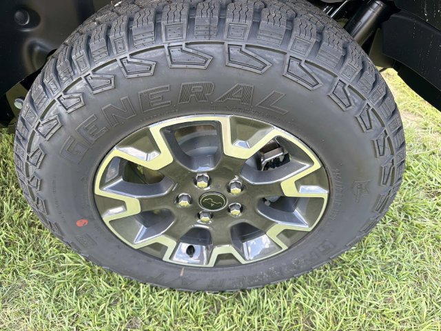 New 2027 Jeep Wrangler Unlimited Sahara AWD/4WD image 40