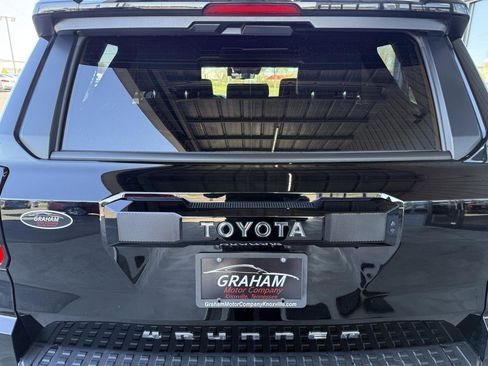 Used 2025 Toyota 4Runner Limited AWD/4WD image 46
