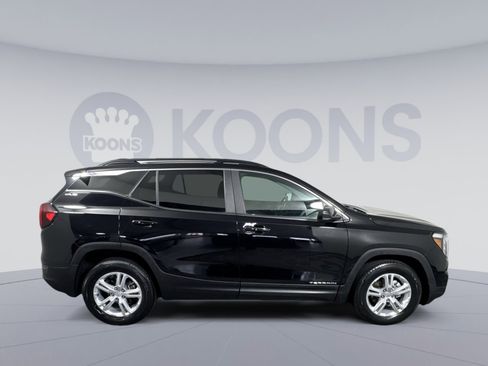 Used 2022 GMC Terrain SLE w/ Driver Convenience Package image 8