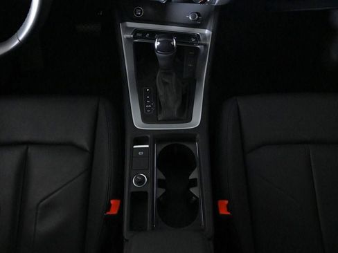 Used 2025 Audi Q3 2.0T Premium w/ Convenience Package AWD/4WD image 14