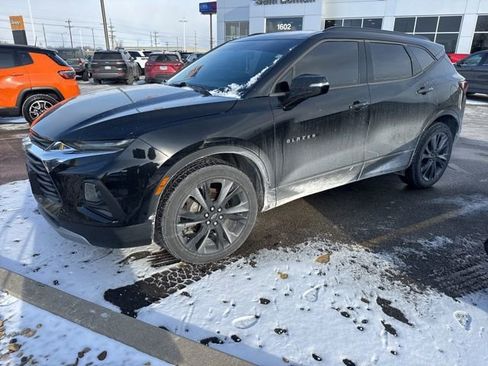 Used 2020 Chevrolet Blazer LT image 2