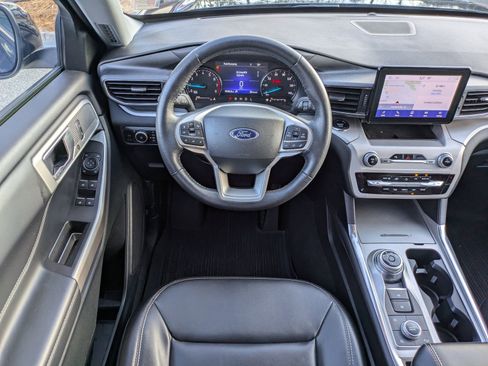 Certified 2023 Ford Explorer XLT w/ Equipment Group 202A image 17