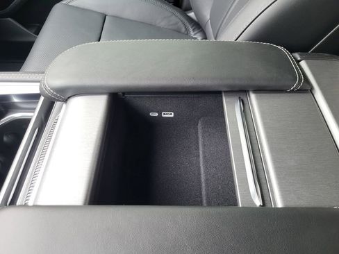 New 2026 Jeep Grand Wagoneer Limited AWD/4WD image 26