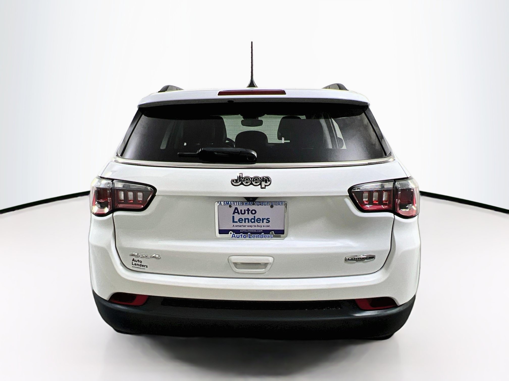Used 2022 Jeep Compass Latitude w/ Sun and Sound Group AWD/4WD image 6