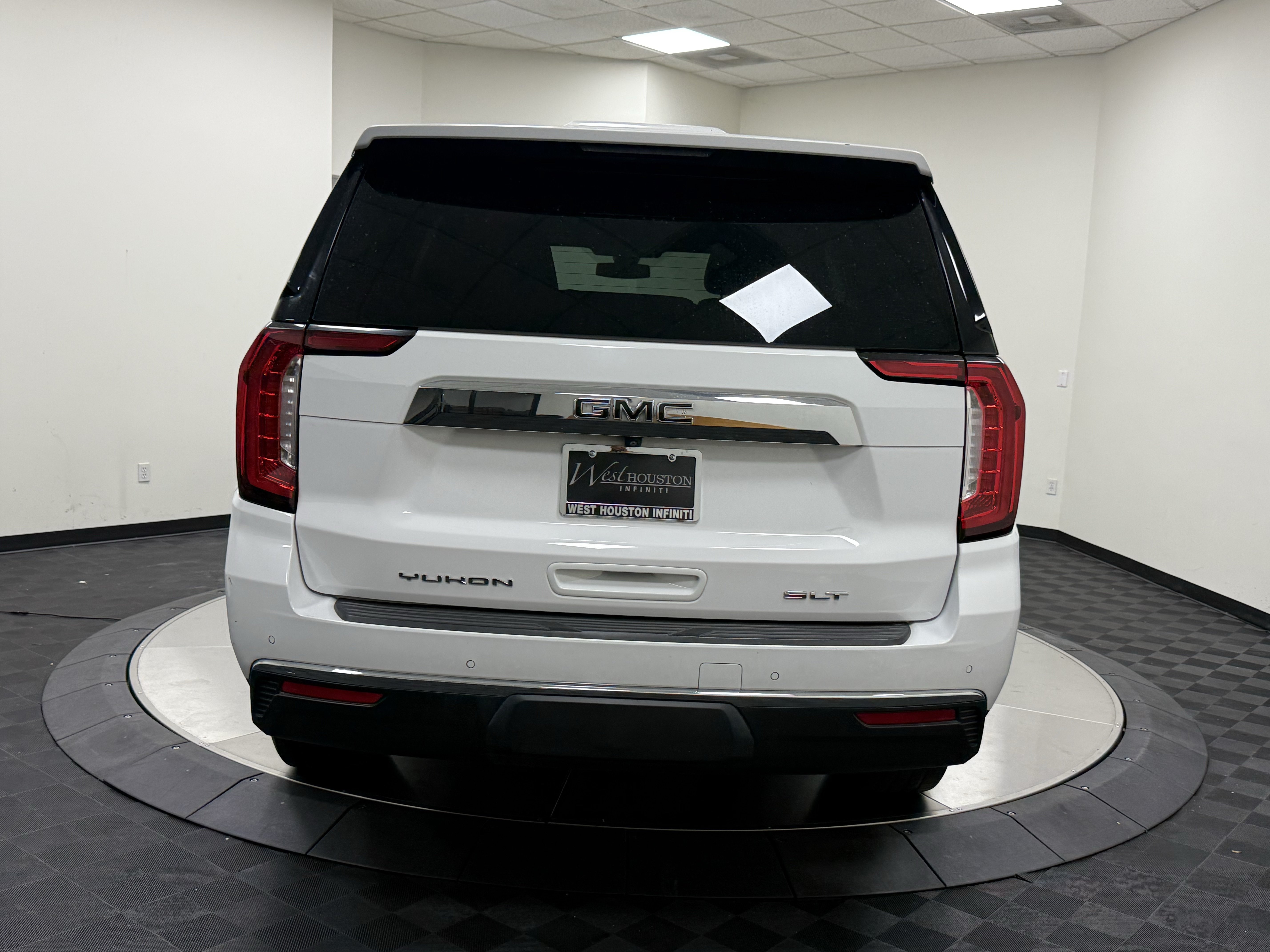 Used 2021 GMC Yukon SLT RWD image 6