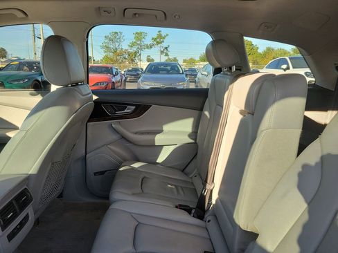 Used 2018 Audi Q7 3.0T Premium Plus image 9