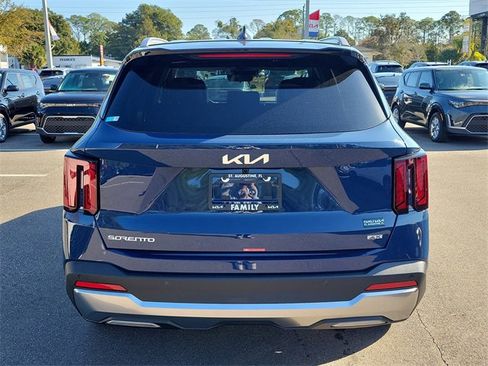 New 2026 Kia Sorento S image 5