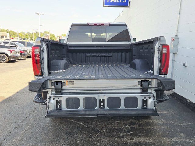 Used 2024 GMC Sierra 2500 Denali w/ Denali Reserve Package AWD/4WD image 15