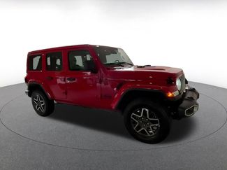 Used 2025 Jeep Wrangler Unlimited Sahara AWD/4WD video 2