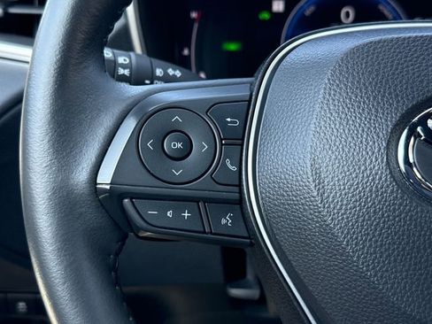 Used 2024 Toyota Corolla Cross XSE w/ Convenience Package image 29