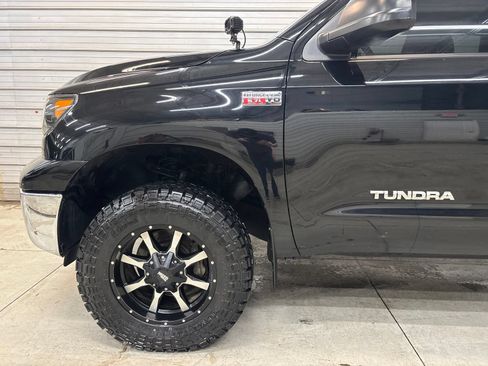 Used 2012 Toyota Tundra 4x4 Double Cab w/ SR5 Pkg image 4