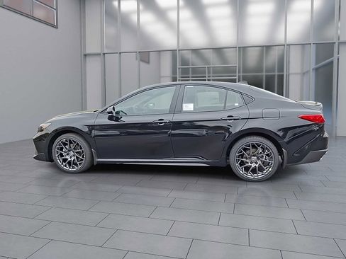 New 2026 Toyota Camry SE image 2