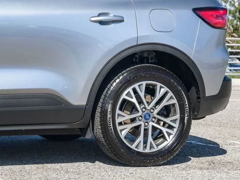 Used 2022 Ford Escape SEL AWD/4WD image 11