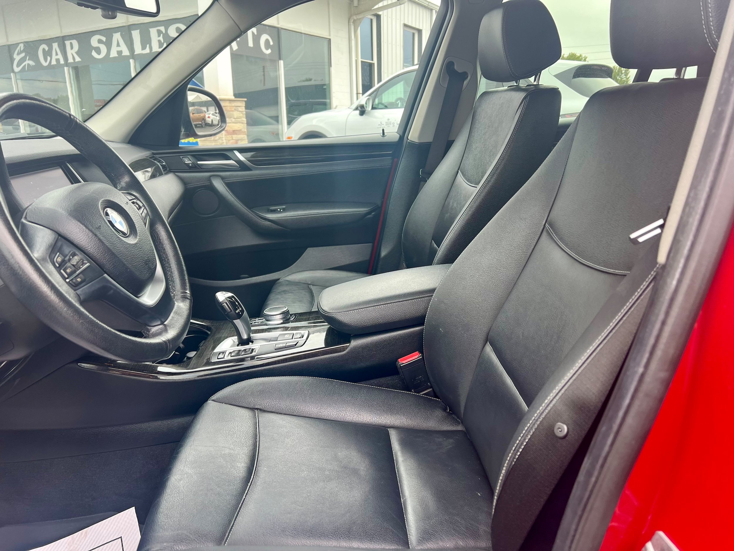 Used 2017 BMW X3 xDrive28i AWD/4WD image 11