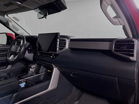 Used 2024 Toyota Tundra Limited image 25