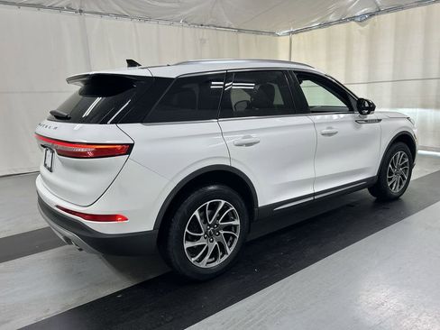 Used 2022 Lincoln Corsair AWD w/ Equipment Group 101A image 2