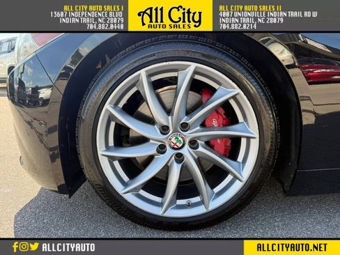 Used 2019 Alfa Romeo Giulia RWD image 16